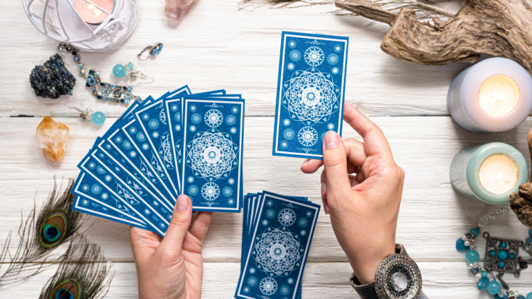 Create your own Oracle Card Deck!
